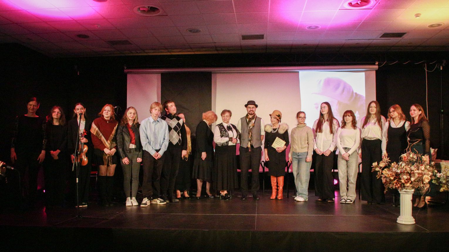 Cztery etiudy teatralne na scenie Domu Kultury SCK