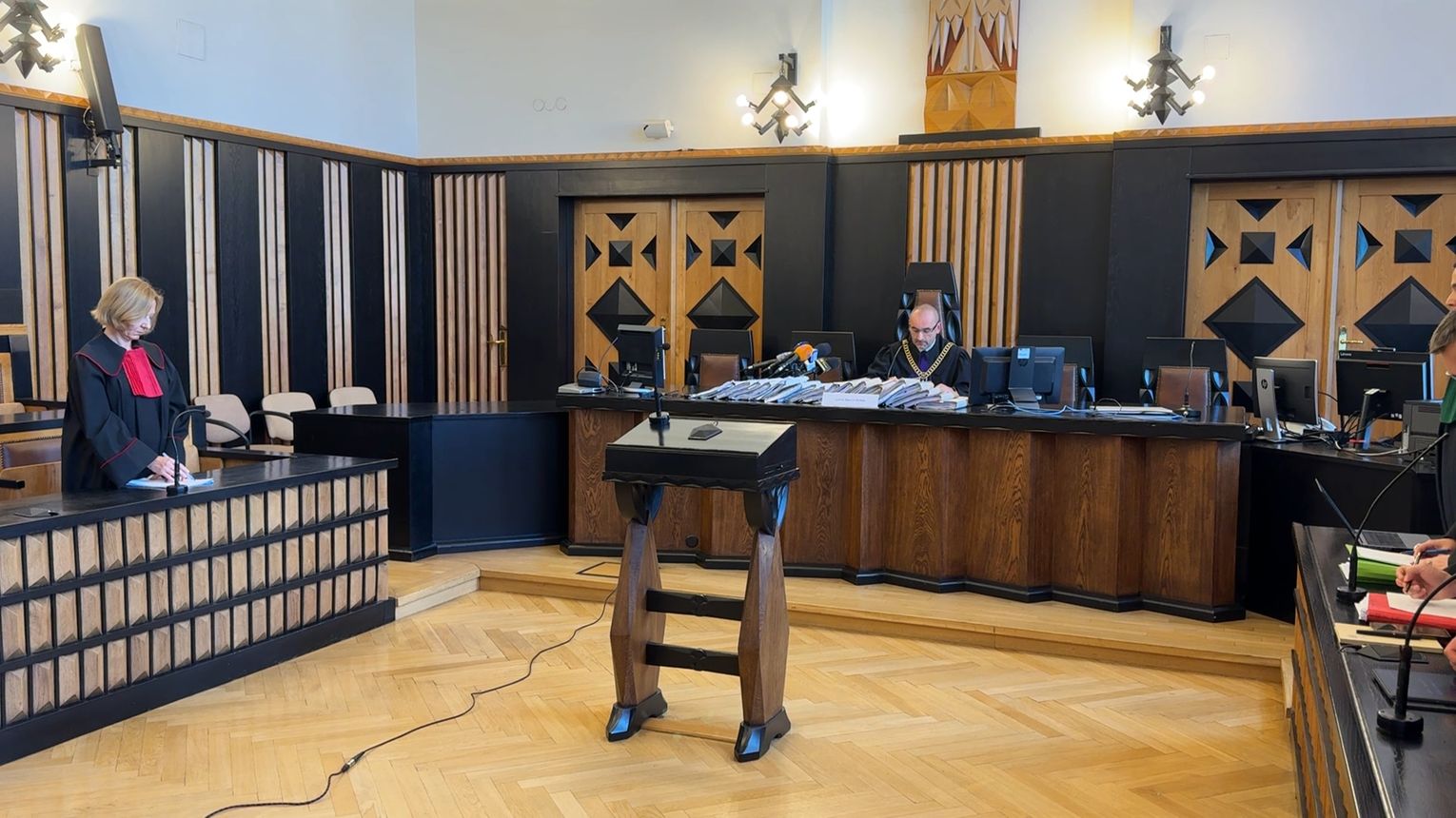 Samorządowcy z małopolski zostali skazani na kary pozbawienia wolności. Wyrok nie jest prawomocny!
