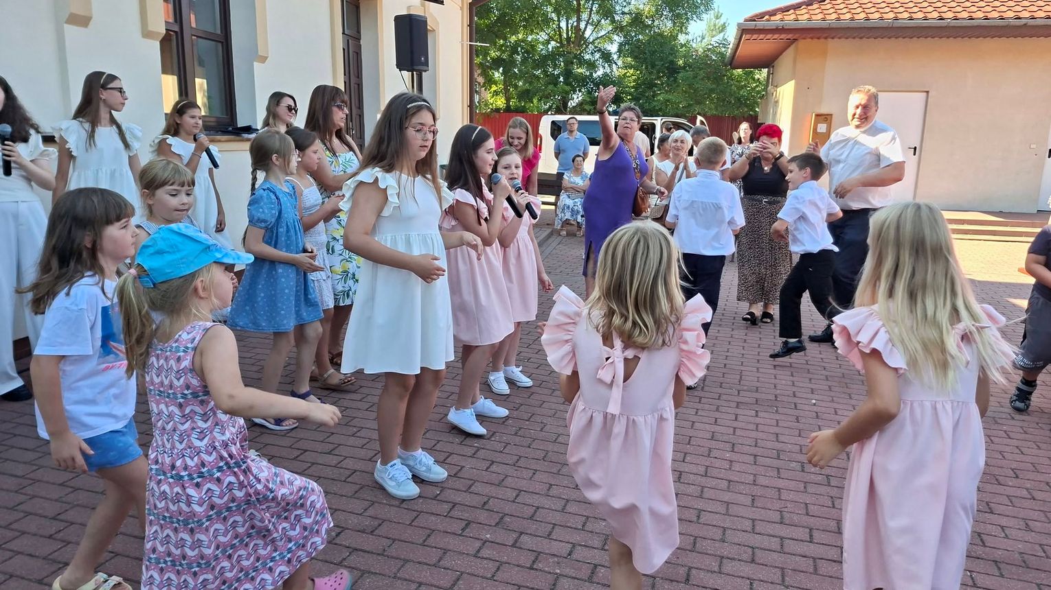 Koncert dziecięcego zespołu Promyczki Dobra w Borowej