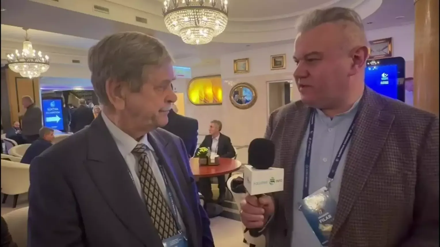 Krzysztof Janik o dwukadencyjności samorządu podczas Europejskiego Kongresu Samorządów w Mikołajkach