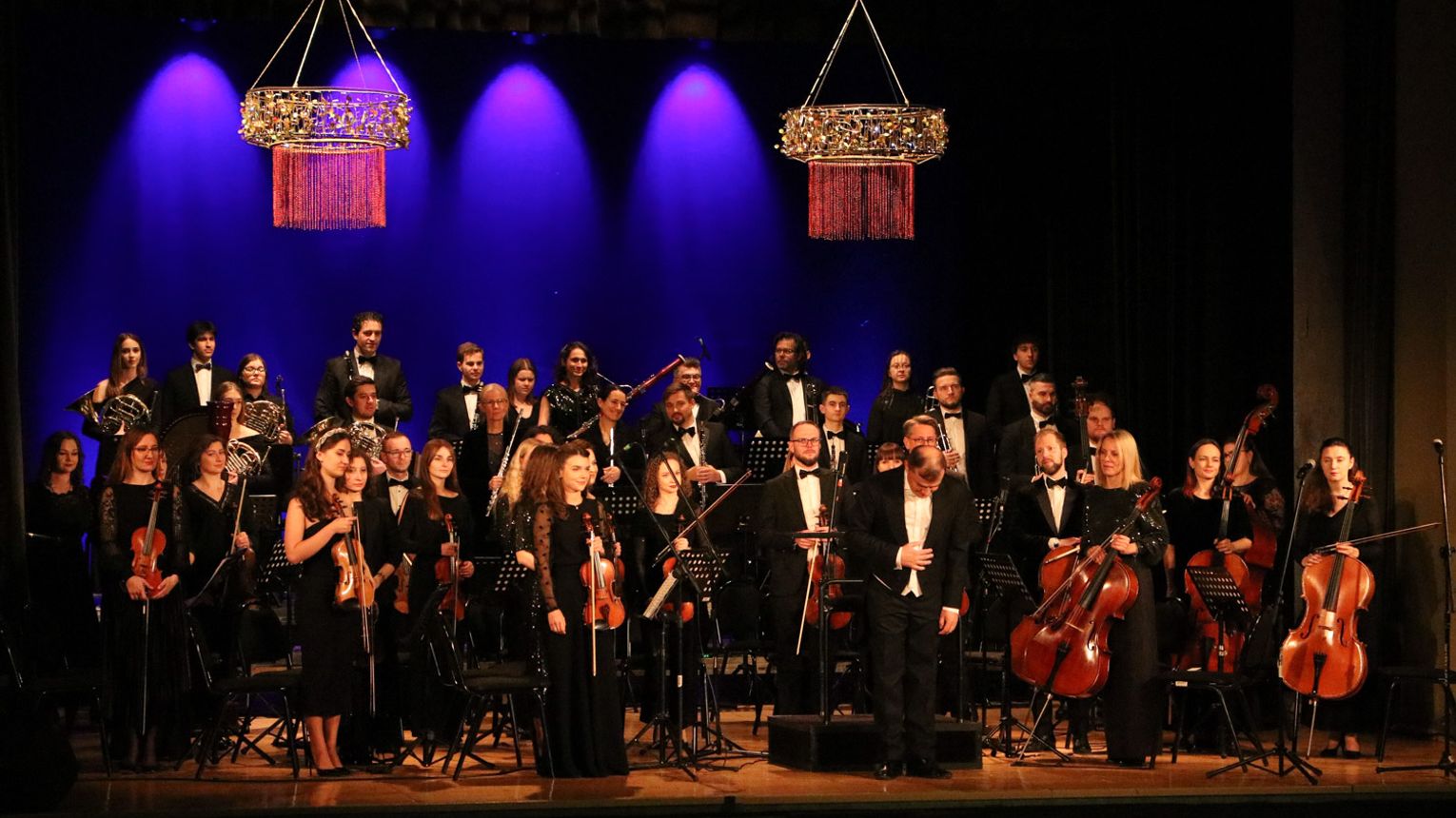 Mielecka Orkiestra Symfoniczna pożegnała 2025 rok Koncertem Sylwestrowym