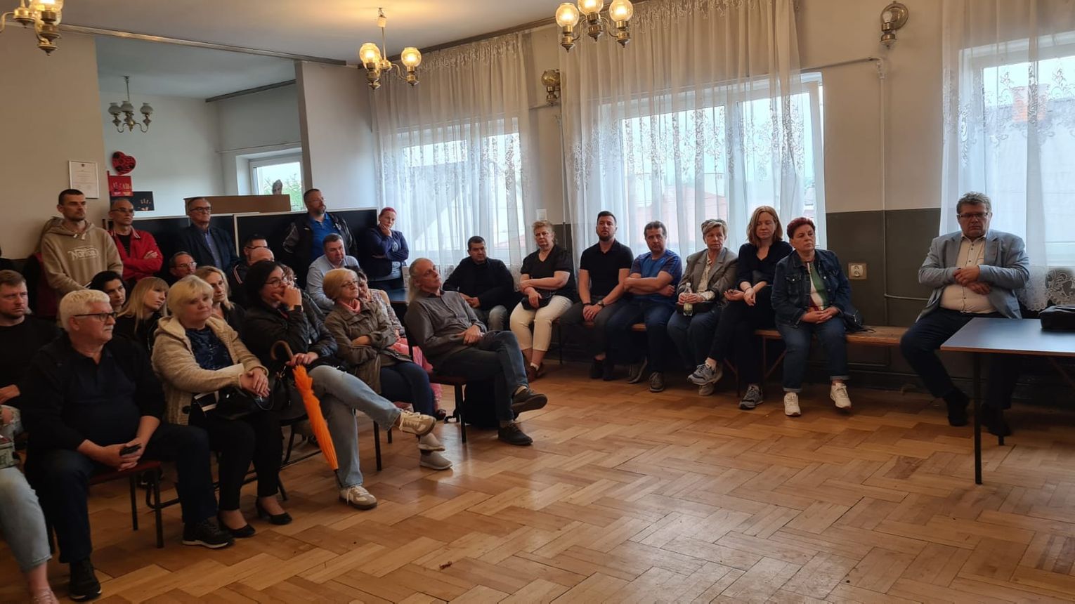 Mieszkańcy Rzochowa zawiązali inicjatywę sąsiedzką Ruch Obrony Rzochowa