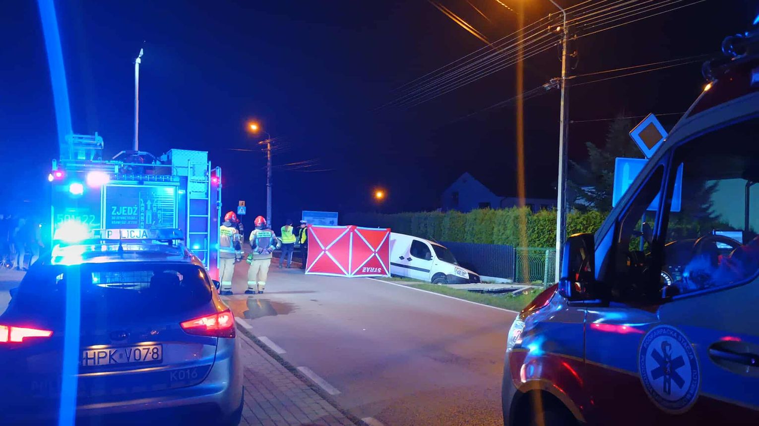 Nie żyje mężczyzna, który uderzył samochodem w przepust drogowy w Woli Mieleckiej
