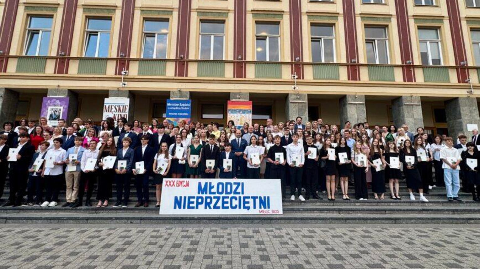 Odbyła się jubileuszowa, XXX edycja Gali „Młodzi Nieprzeciętni”.