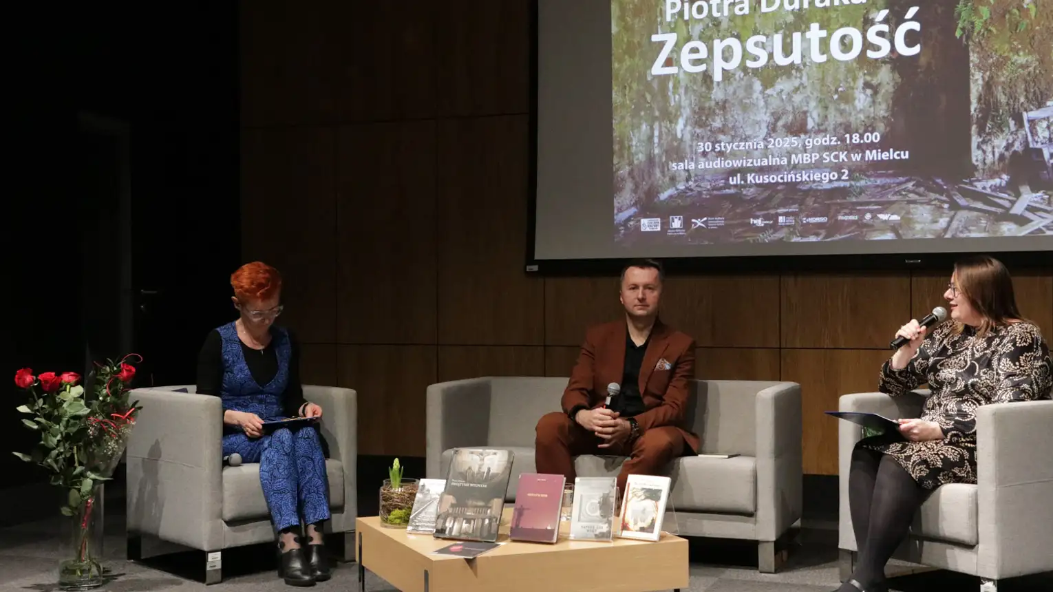 Piotr Durlak zaprezentował tomik poezji "Zepsutość"