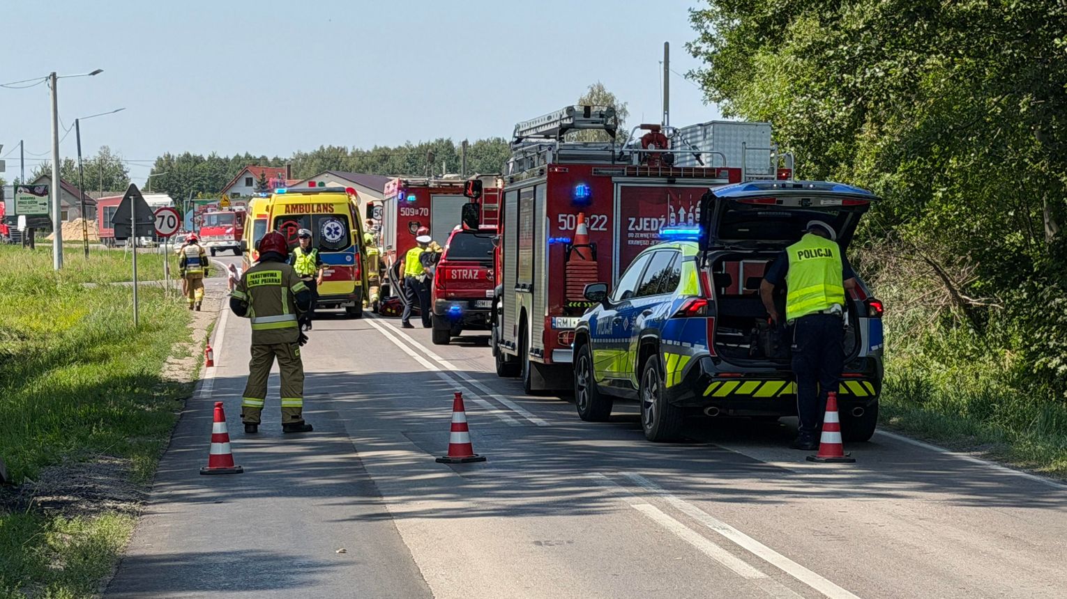 Poważny wypadek w Dulczy Wielkiej. Droga wojewódzka nr 984 całkowicie zablokowana, ląduje śmigłowiec LPR