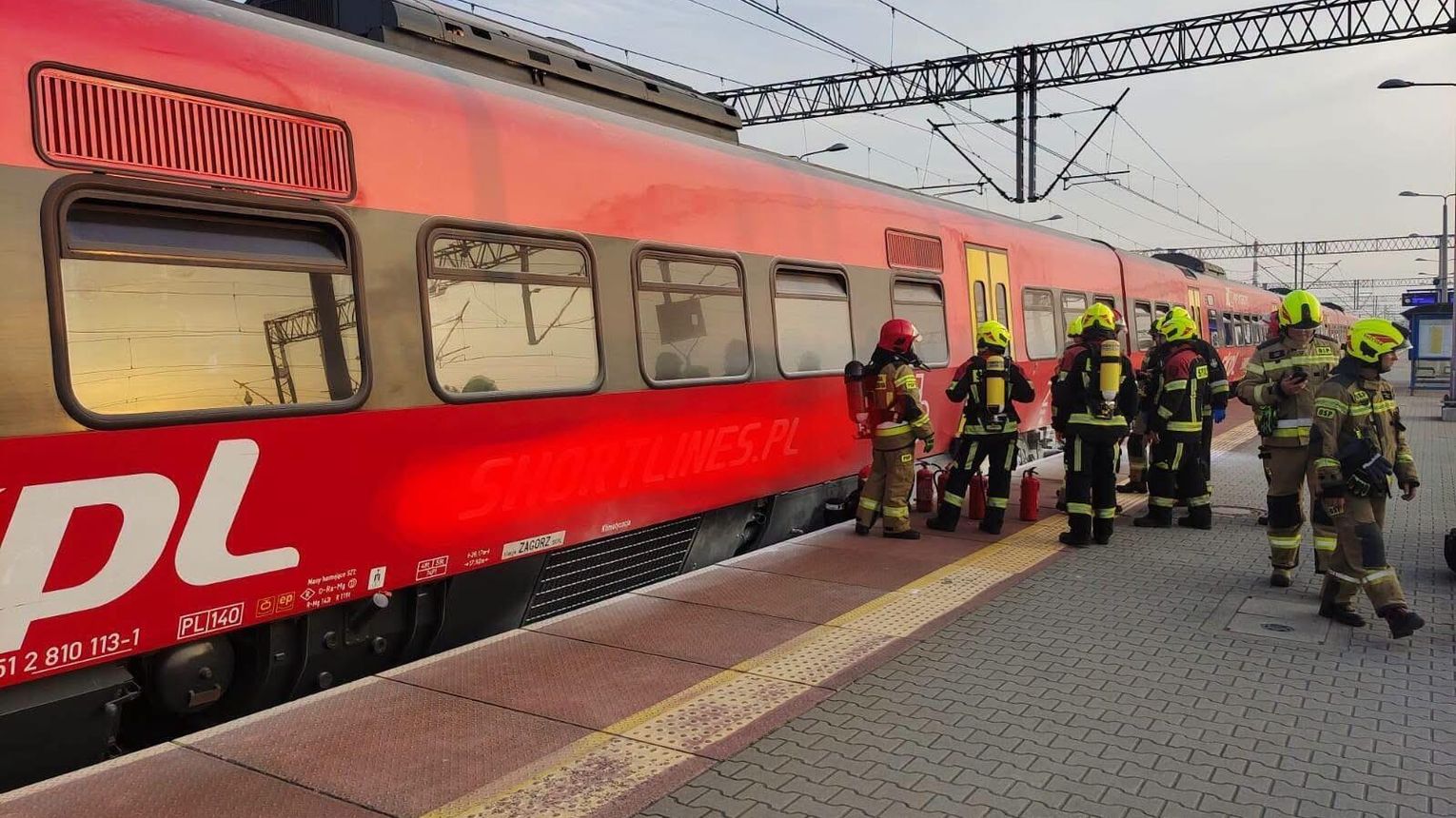 Pożar pociągu na stacji w Dębicy. Ewakuowano około 250 pasażerów