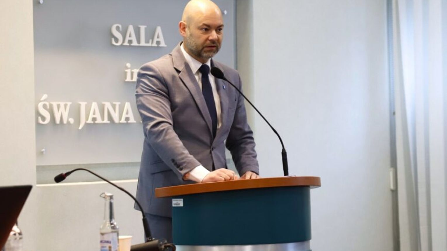 Prezydent Mielca w obronie mieleckich Black Hawków