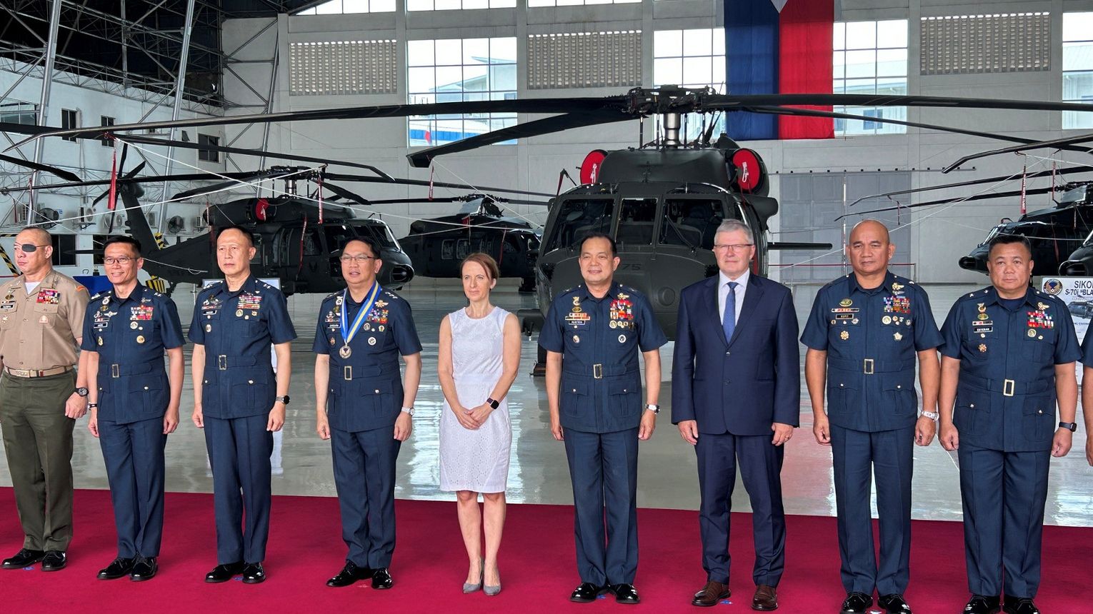PZL Mielec finalizują największy kontrakt na śmigłowce S-70i Black Hawk