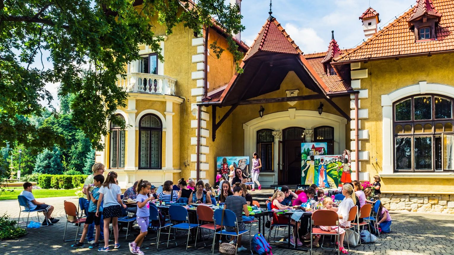 Rodzinne Warsztaty Artystyczne i techniki Scrapbookingu w Pałacyku Oborskich