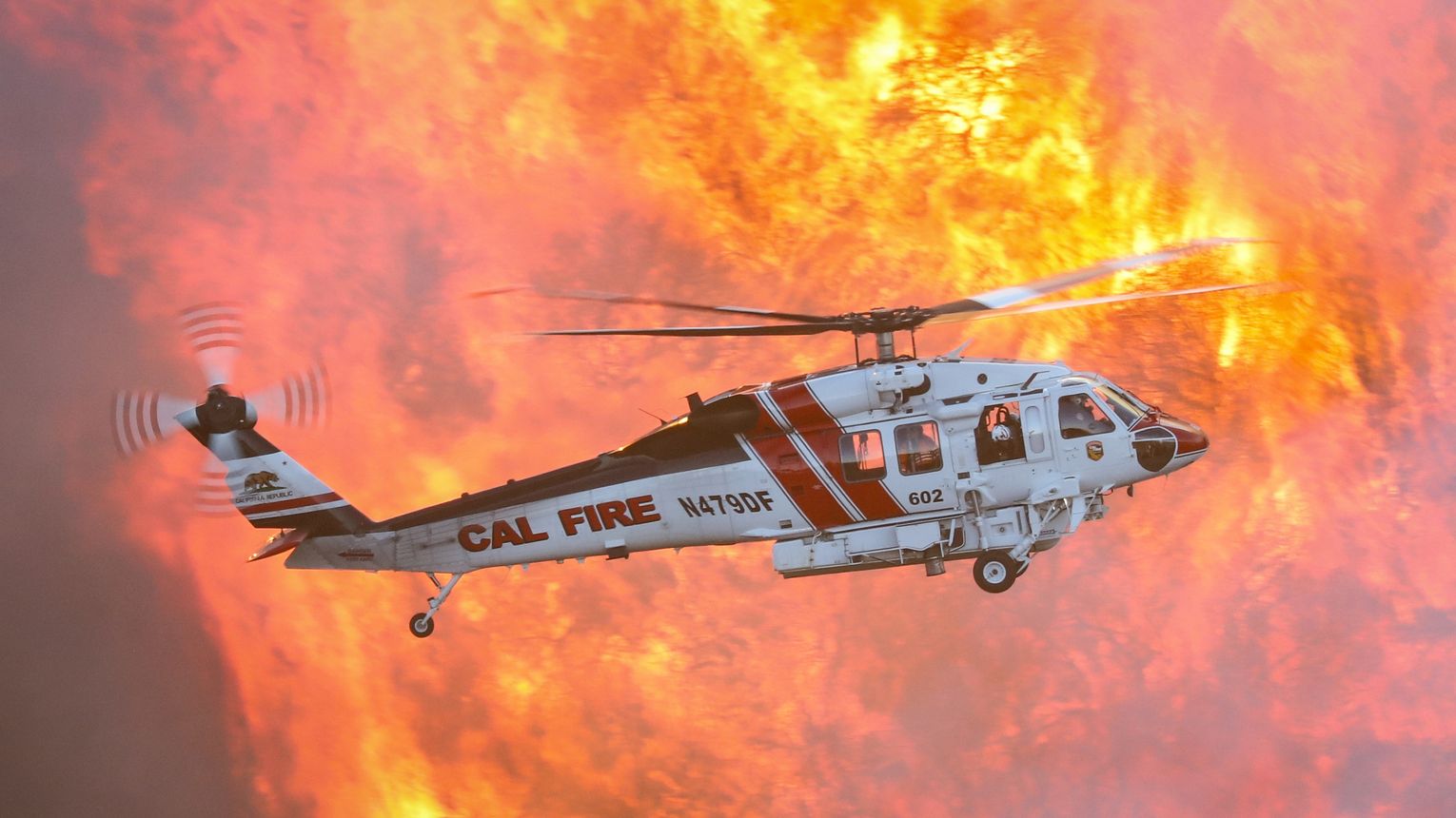 Śmigłowce FIREHAWK® wzmocnią europejskie działania przeciwpożarowe