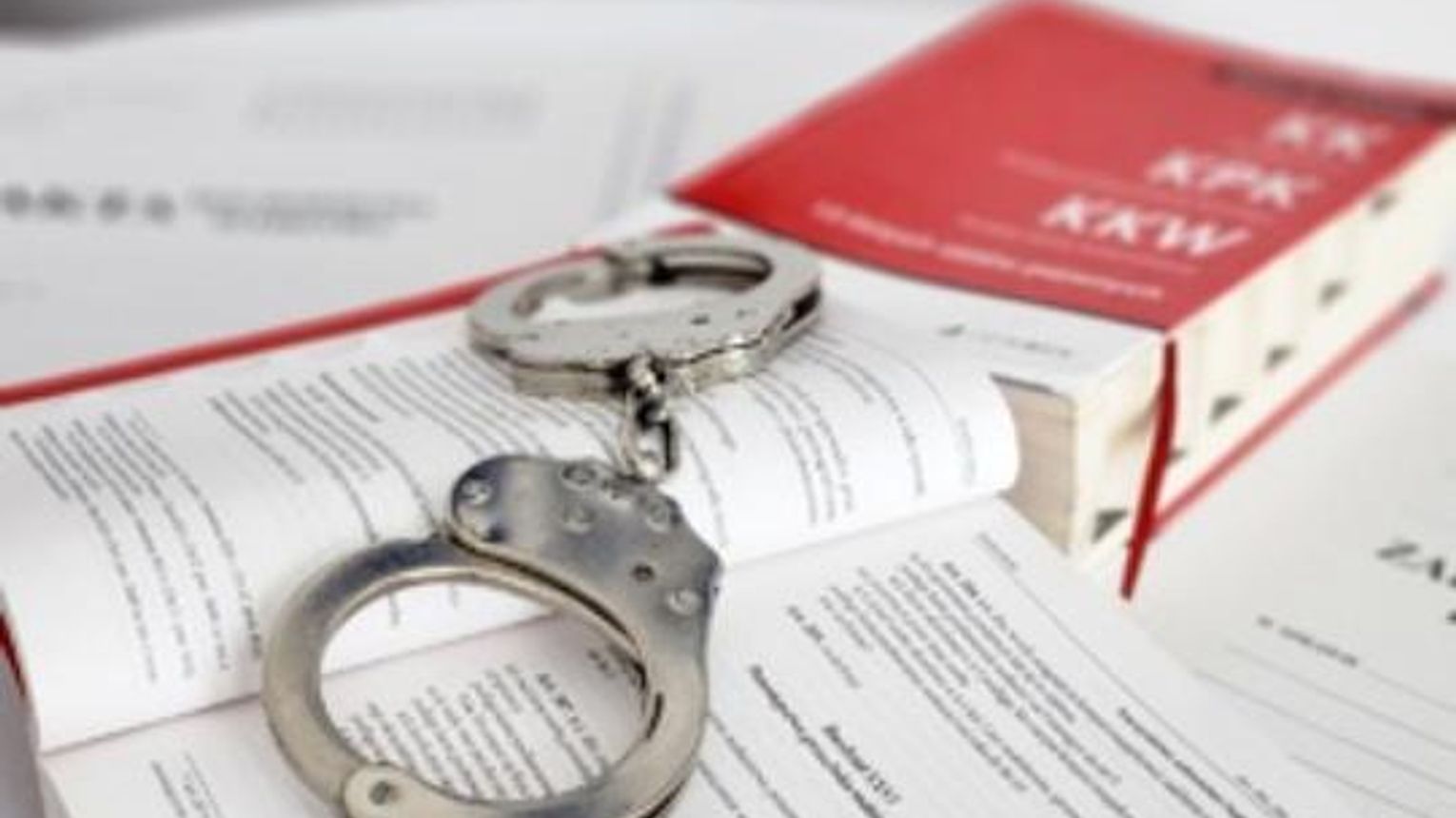 Sprawca przemocy domowej najbliższe 3 miesiące spędzi w areszcie.