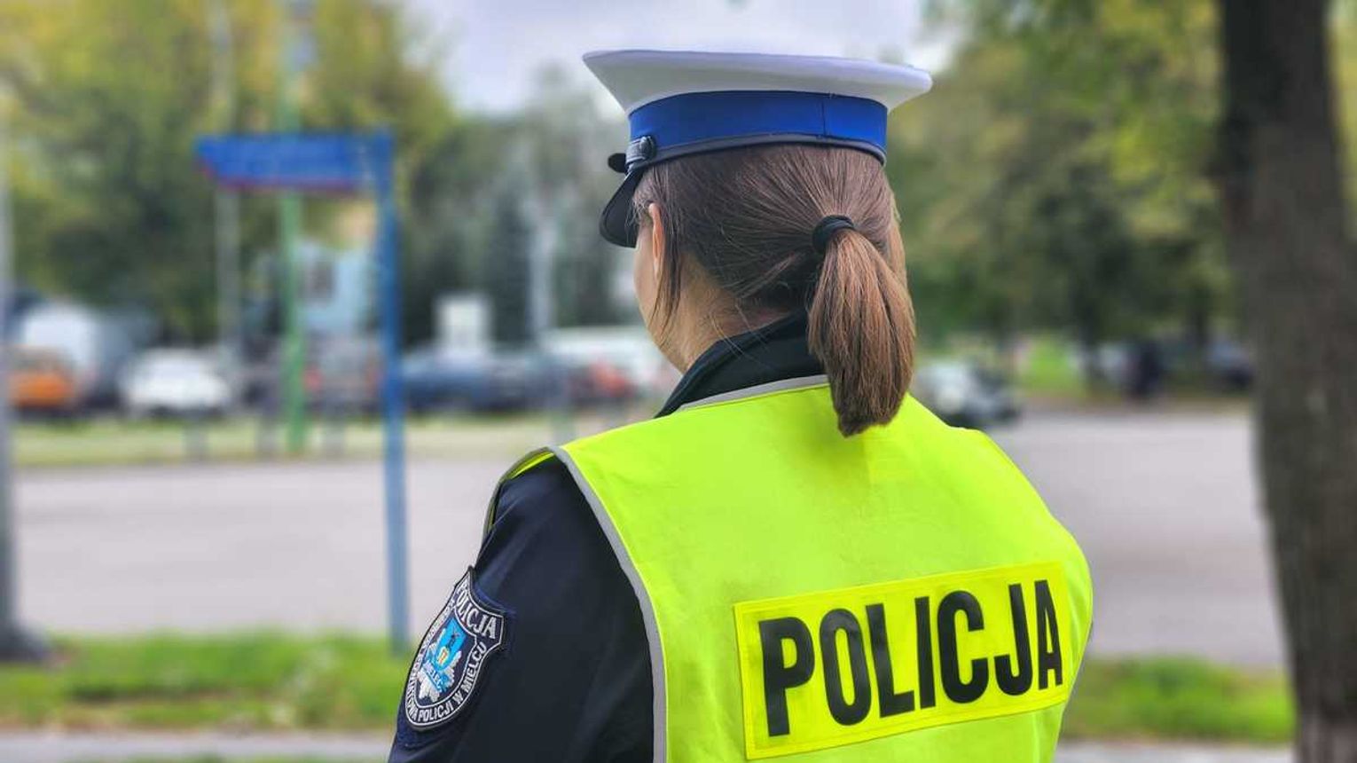 "Szybki" kierowca volkswagena pędził 105 km/h przez Łysaków