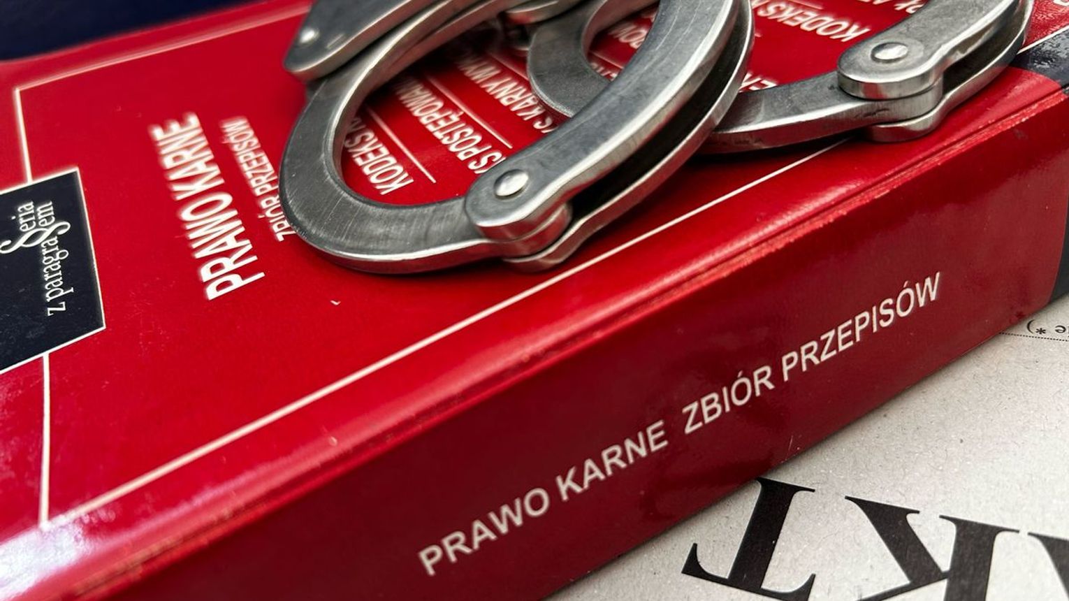 Tarnobrzeg. 18-latek z zarzutami, miał przygotowywać masowy zamach w Polsce