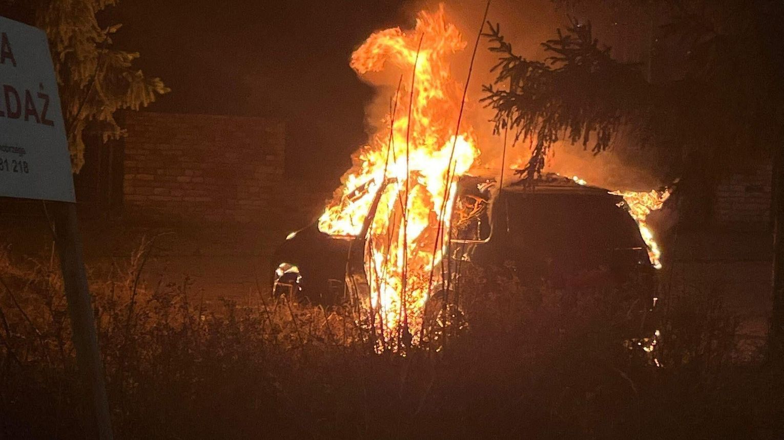 Tarnobrzeg: Pożar samochodu w na Serbinowie. Policja bada sprawę pożaru