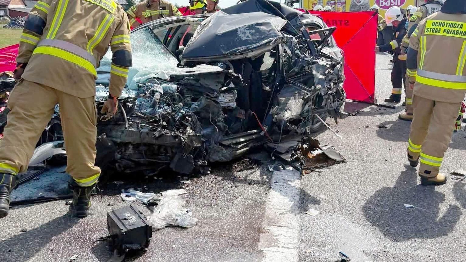 Tragiczny wypadek na DK9 w Jasienicy. Kierowca Toyoty zginął na miejscu