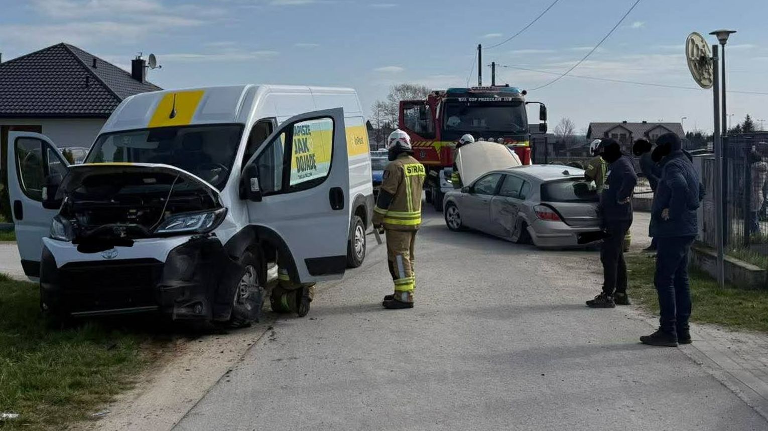 UWAGA! WYPADEK w Przecławiu, są osoby poszkodowane
