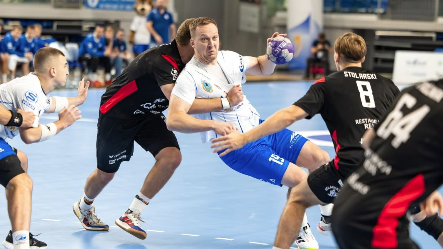 W meczu 8.serii Orlen Superligi Handball Stal Mielec przegrała w rzutach karnych z Piotrkowianinem Piotrków Trybunalski