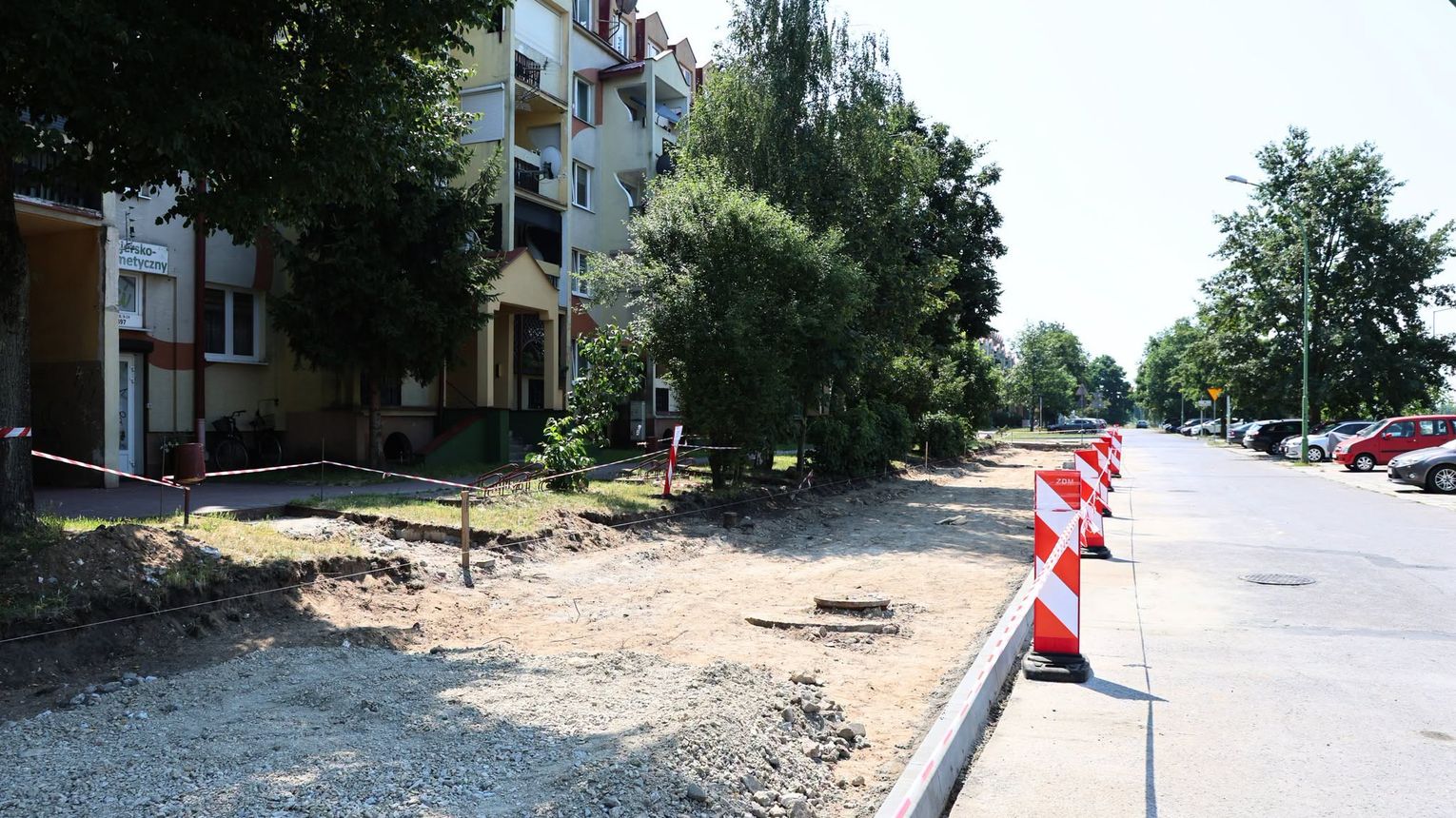 Widoczne postępy prac budowlanych na ul. Warneńczyka oraz ul. Inwestorów