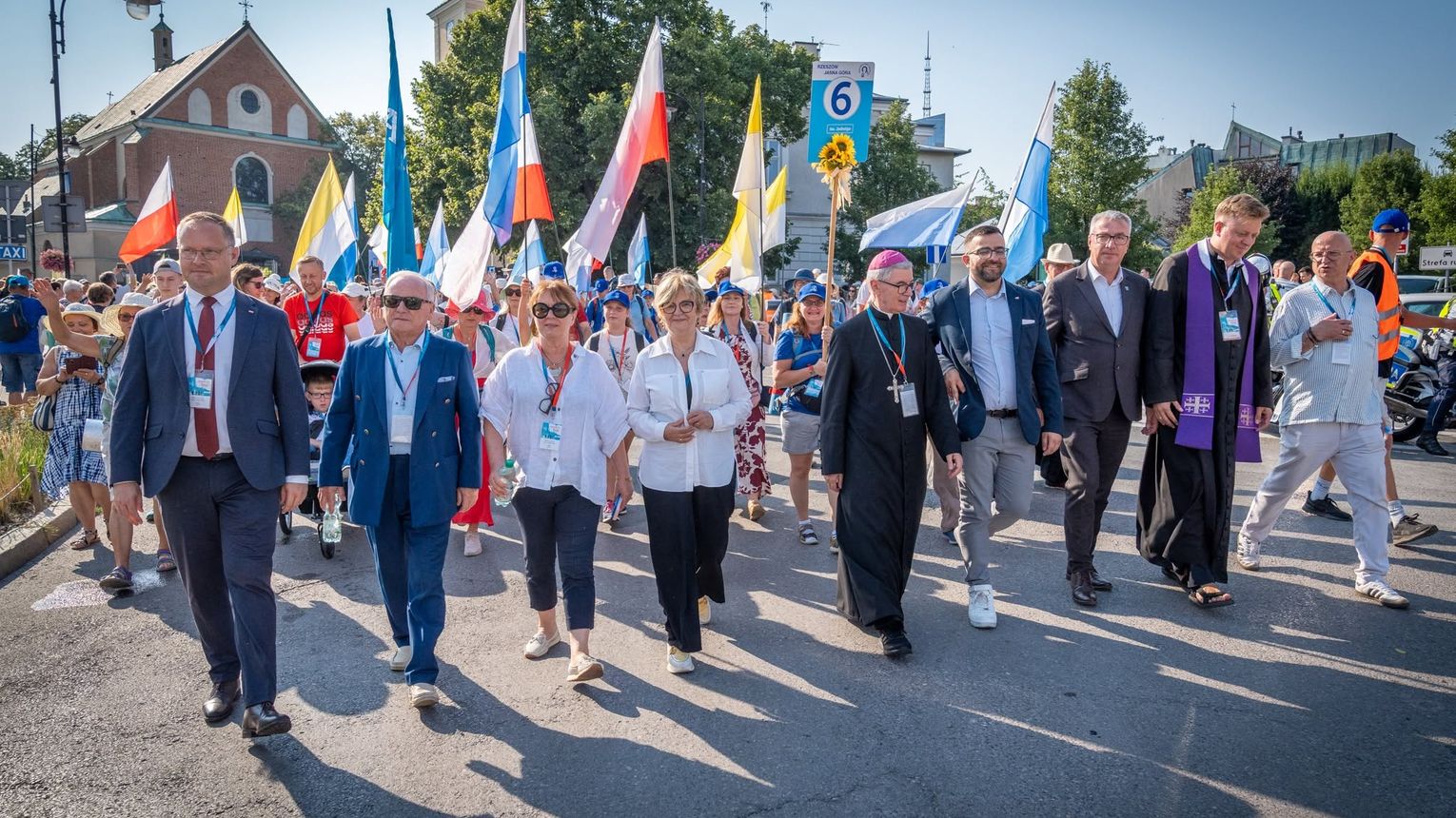 Wielkie poruszenie w Rzeszowie! Setki osób ruszyło na Jasną Górę