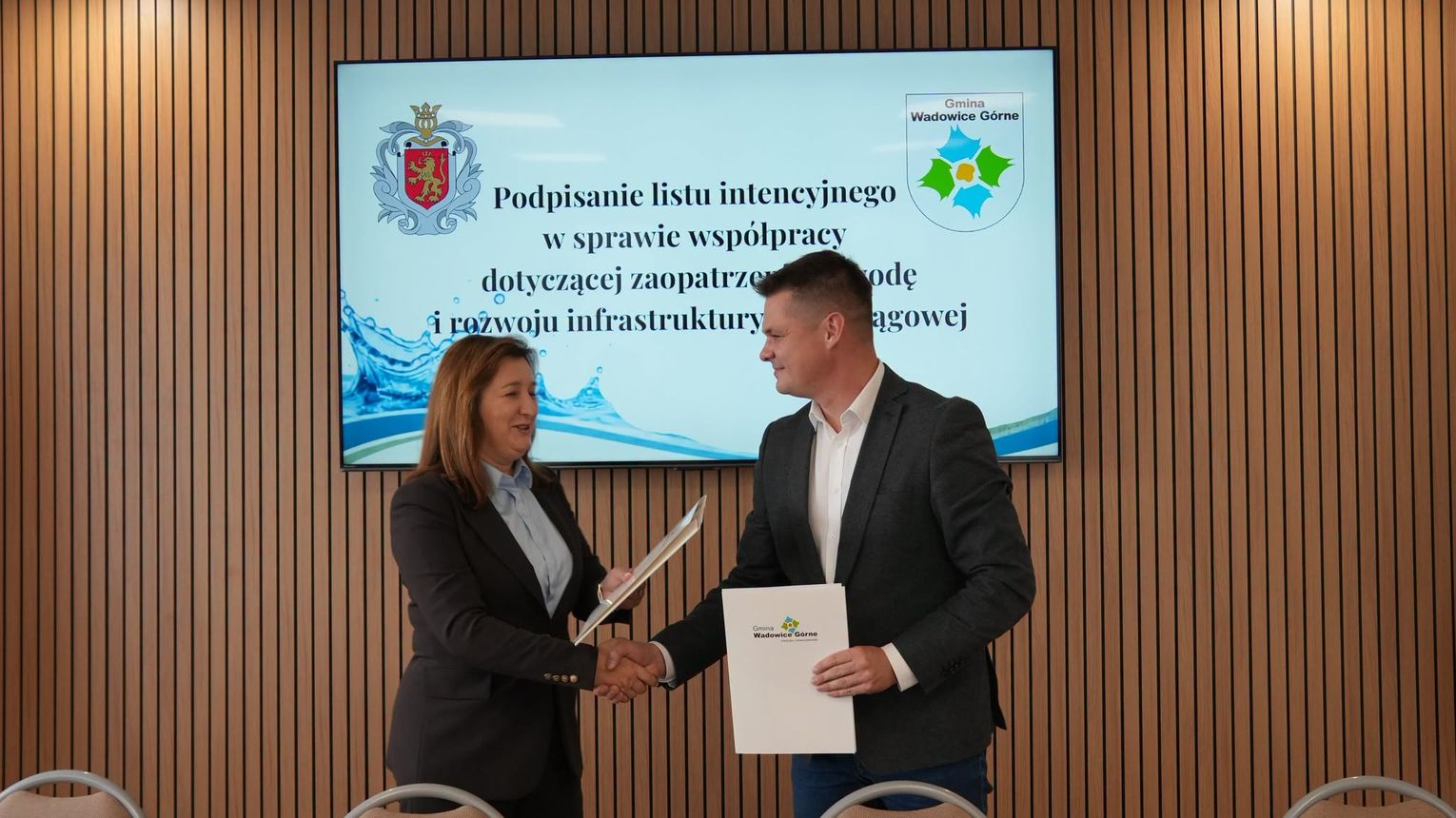 Współpraca przy rozbudowiesieci wodociągowych oraz budowa nowych zbiorników wody czystej w gminach
