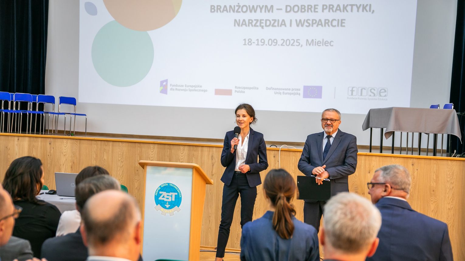 Wyjątkowe spotkanie w ZST w Mielcu. Nowoczesne rozwiązania w edukacji zawodowej