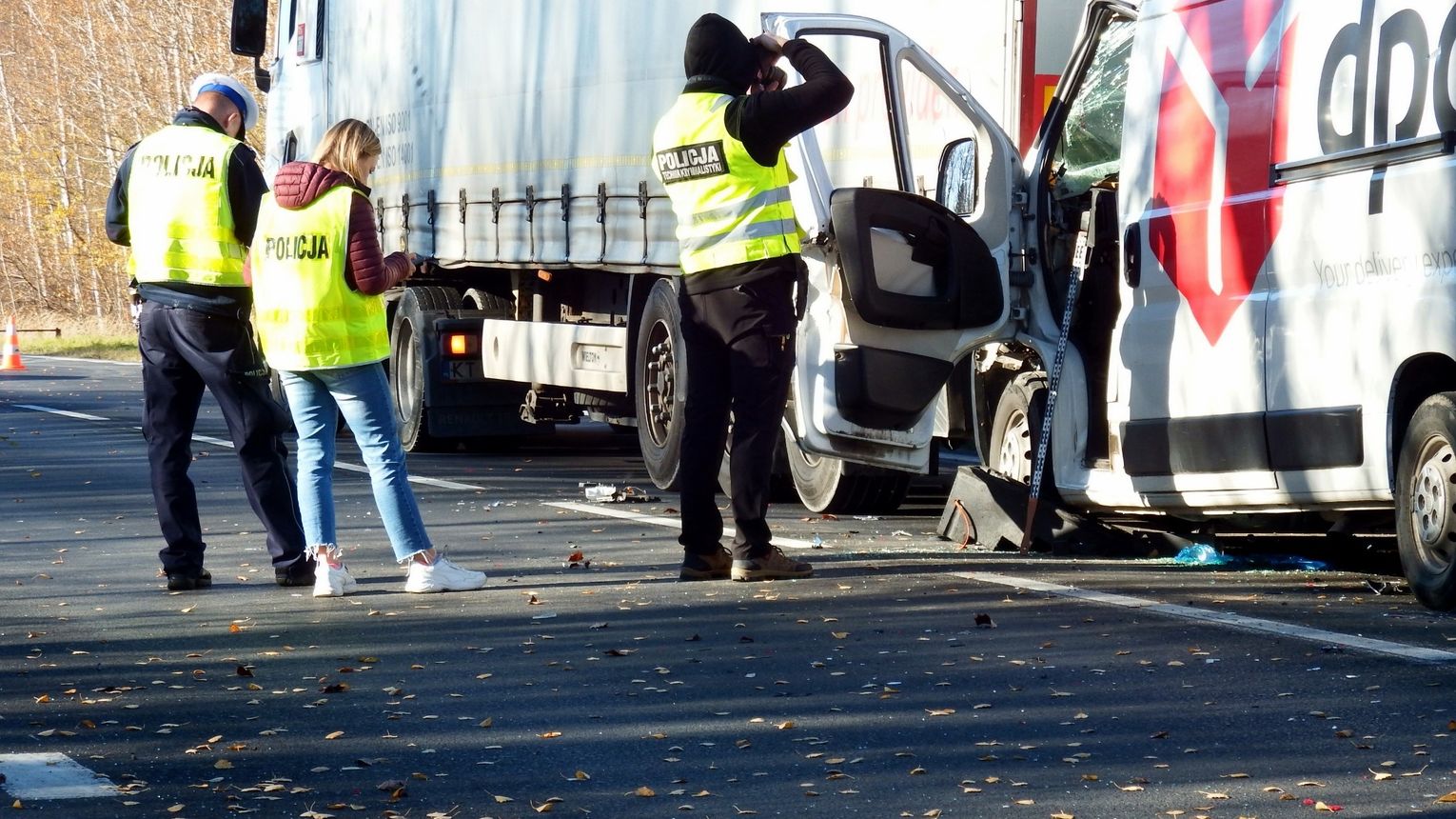 Wypadek w Stalach. Kierująca busem trafiła do szpitala