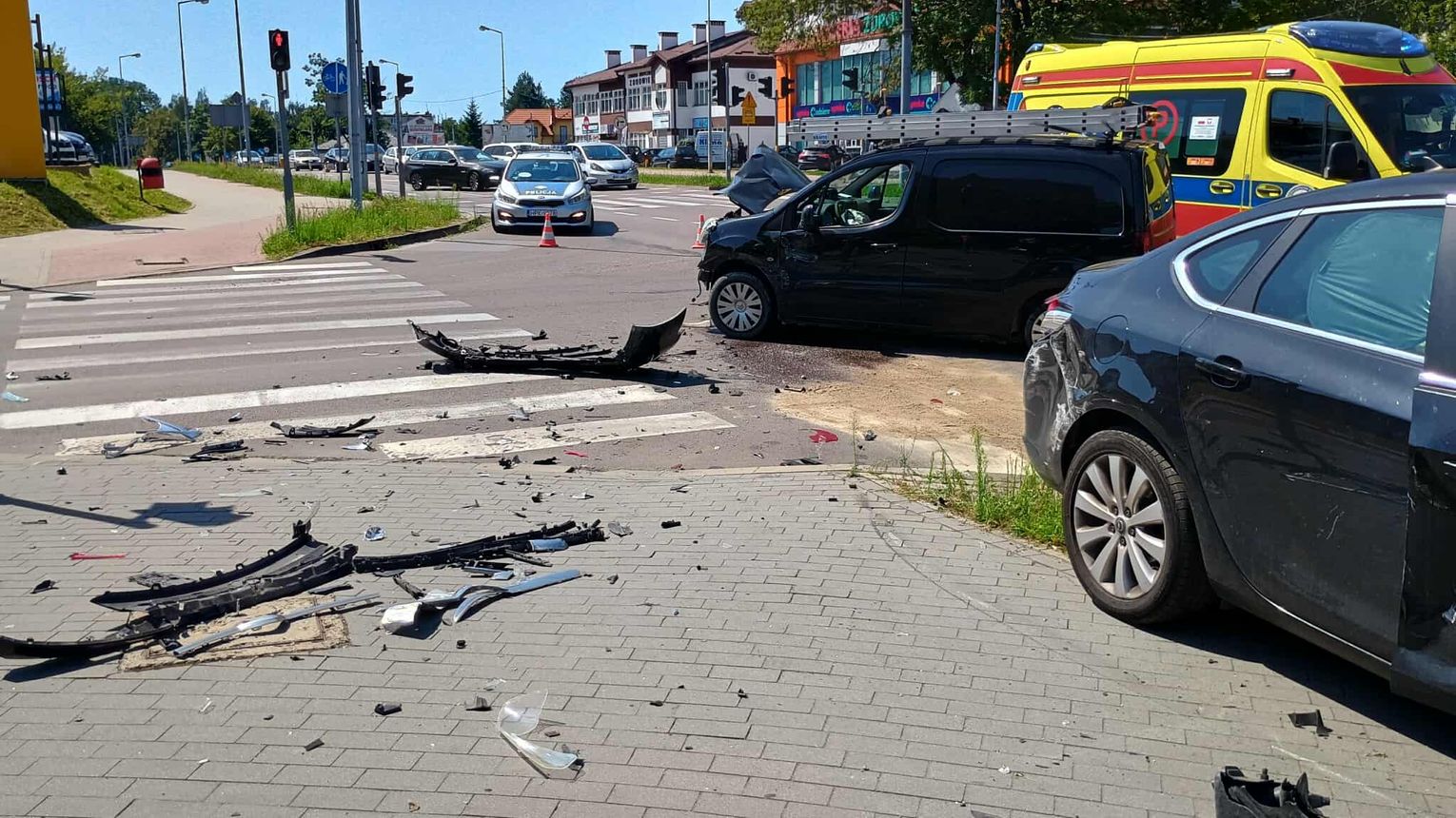 Wypadek w Mielcu.Wjazd do ulicy Drzewieckiego zablokowany