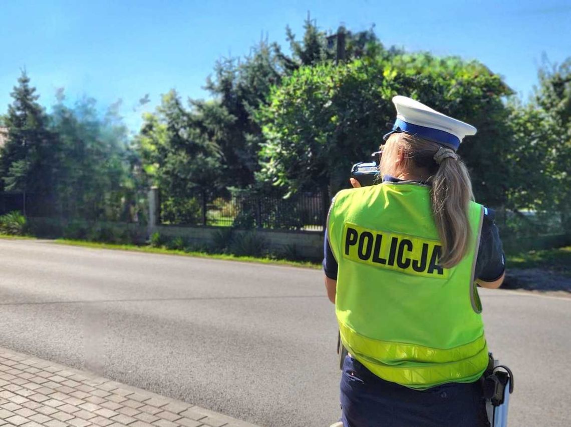 18-latek pędził 104 km/h przez Tuszów Narodowy