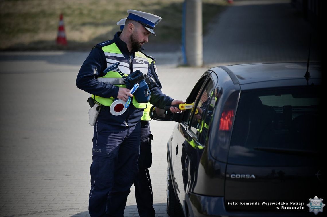 Ponad 18 tysięcy skontrolowanych kierowców dzisiaj na Podkarpaciu. Jakie wyniki? Ponad 18 tysięcy skontrolowanych kierowców dzisiaj na Podkarpaciu. Jakie wyniki?