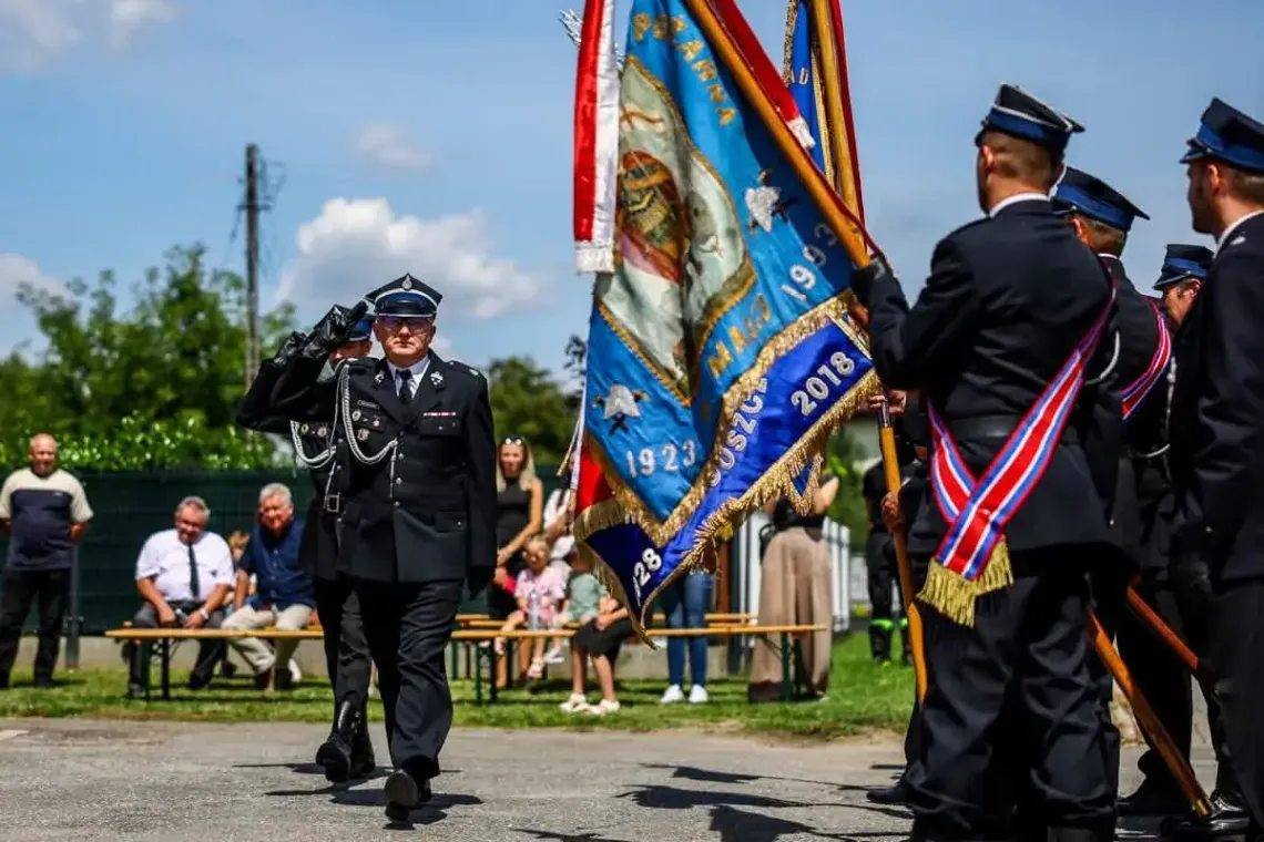 95 lat służby mieszkańcom. Jubileusz OSP Luszowice i nowy samochód ratowniczo-gaśniczy 95 lat służby mieszkańcom. Jubileusz OSP Luszowice i nowy samochód ratowniczo-gaśniczy