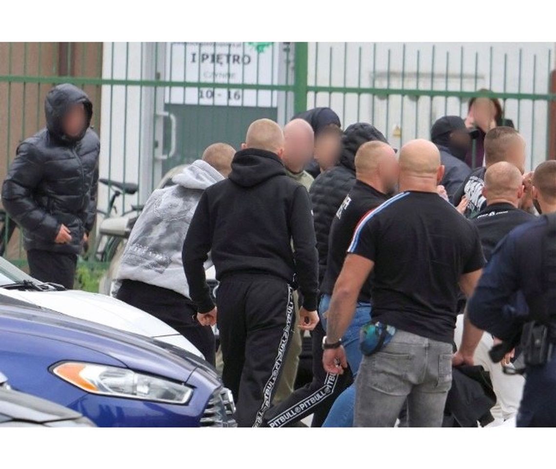 Akt oskarżenia przeciwko uczestnikom bójki pseudokibiców skierowano do sądu