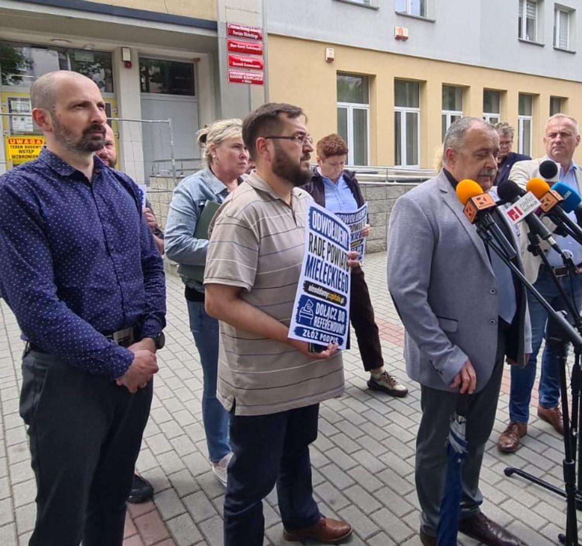 Bogusław Kołacz oburzony zachowaniem Starosty wobec związków zawodowych szpitala- VIDEO Bogusław Kołacz oburzony zachowaniem Starosty wobec związków zawodowych szpitala- VIDEO
