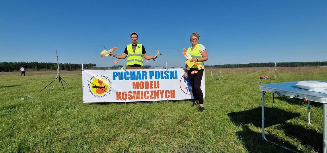 Całe podium mieleckie w Mistrzostwach Polski Modeli Rakietoplanów S8P!