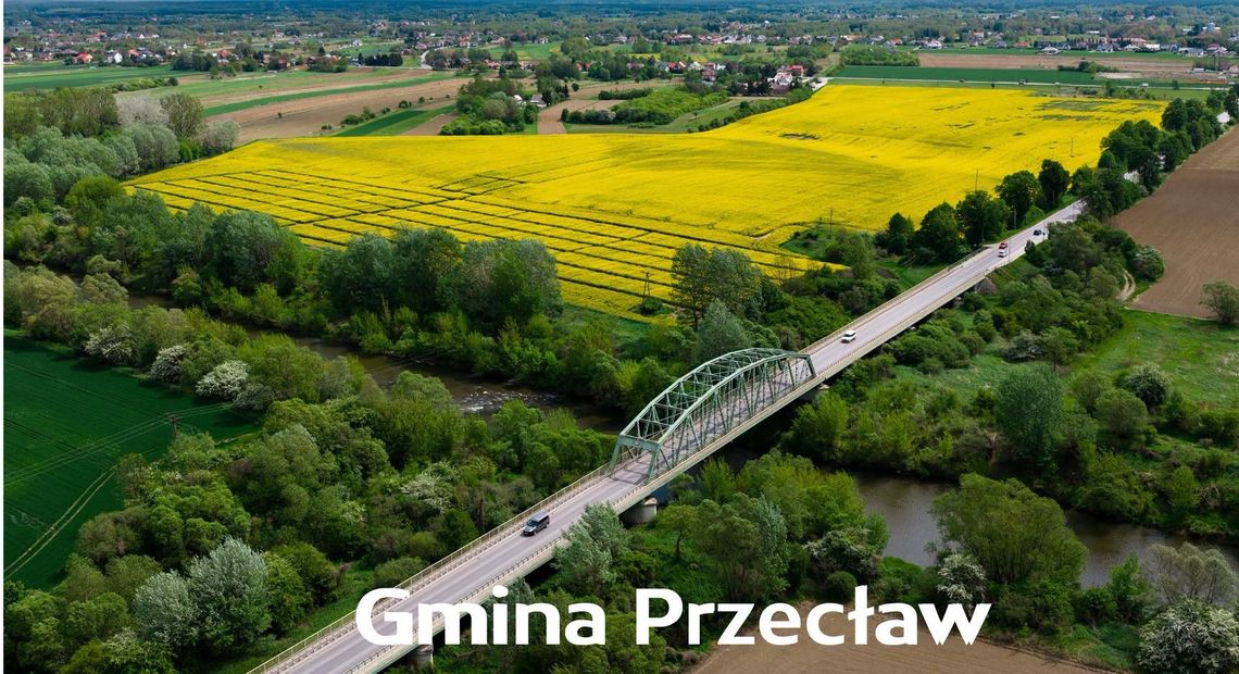 Drogi, chodniki, zjazdy. Nowe inwestycje w Gminie Przecław
