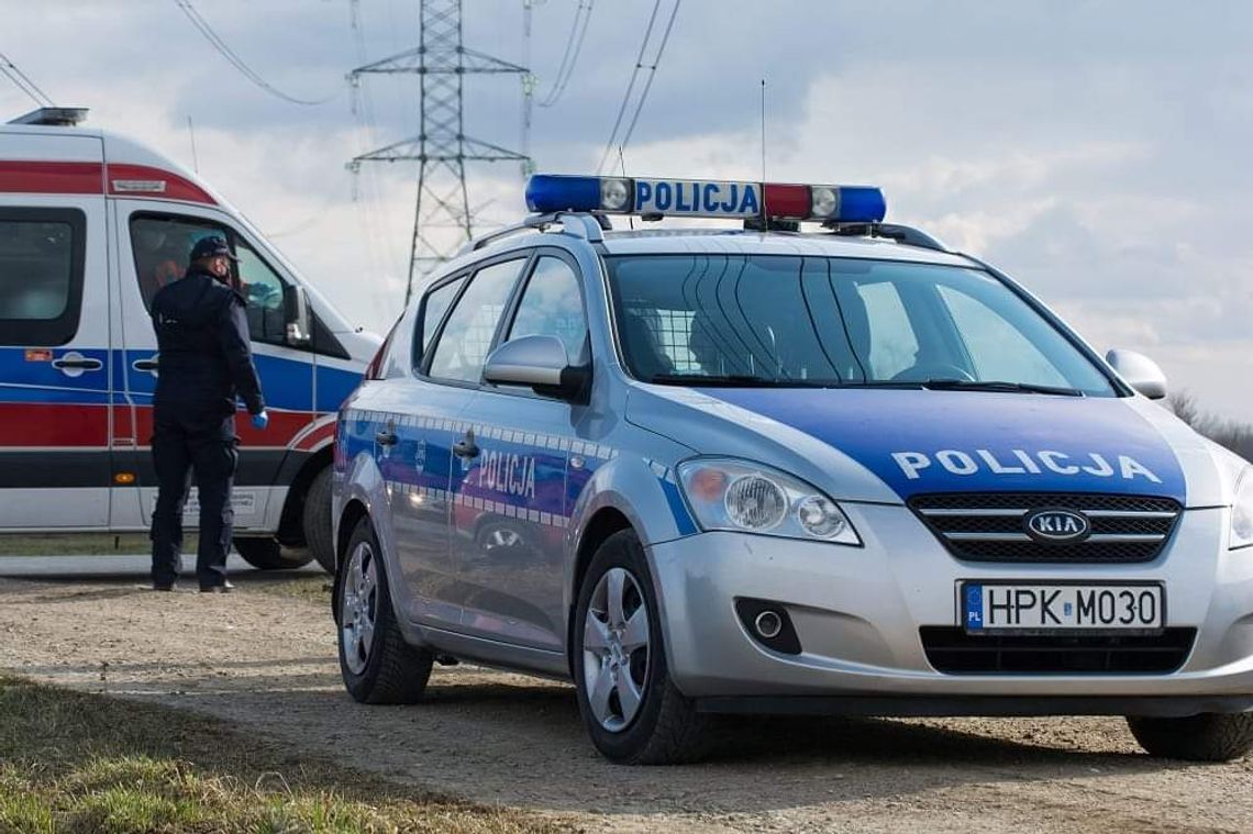 Dwóch nastolatków trafiło do szpitala po wypadku hulajnogi i roweru