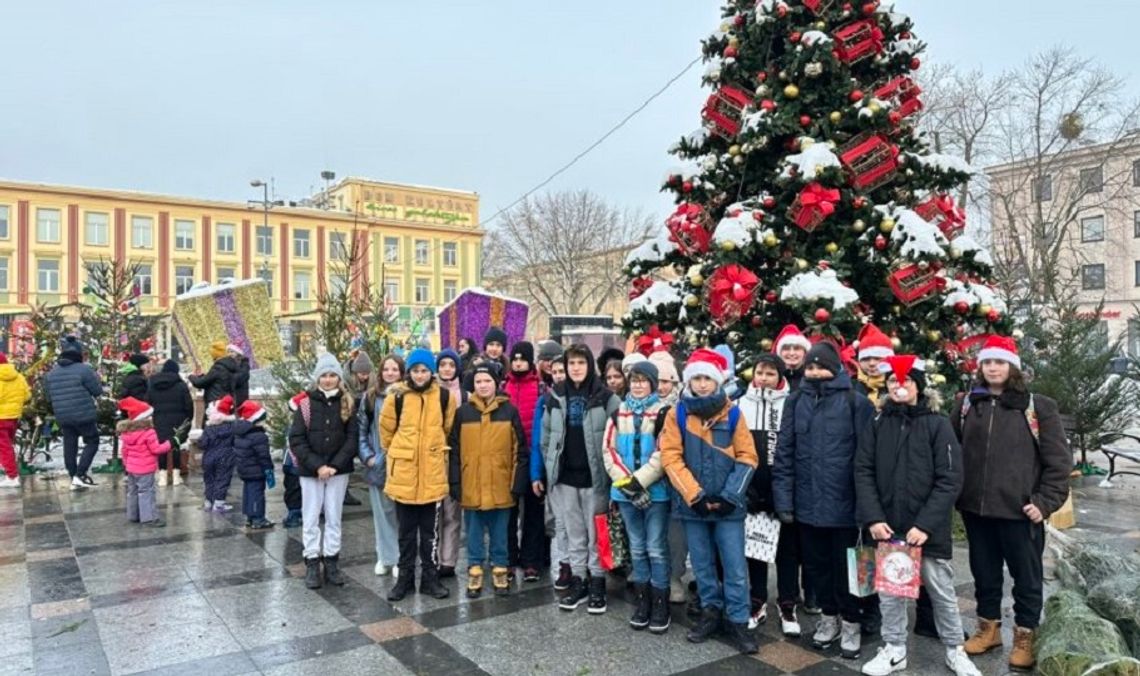 Dzieci z mieleckich szkół i przedszkoli ubrały choinki