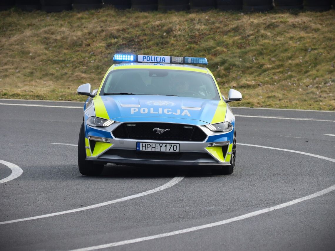 Ford Mustang oficjalnie w służbie Mazowieckiej Policji