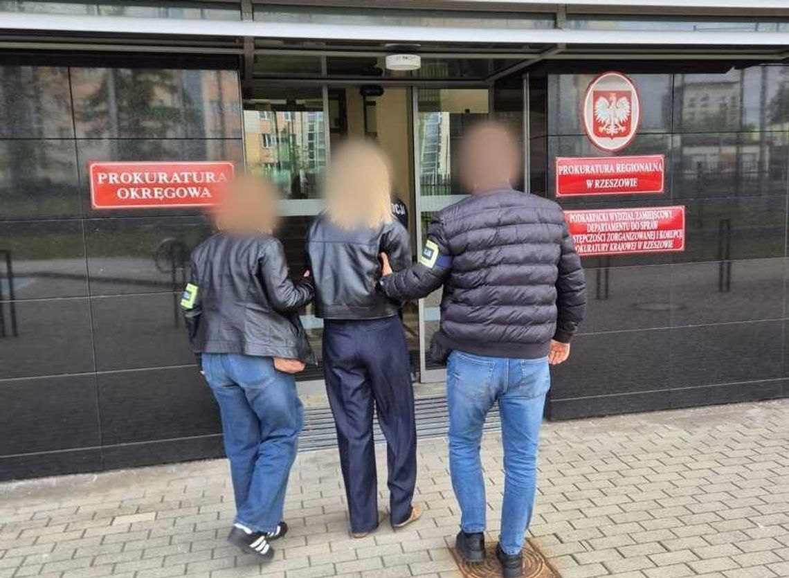 Grozi jej 10 lat.  Oszukiwała, zrobiła 127  transakcji na ponad milion złotych