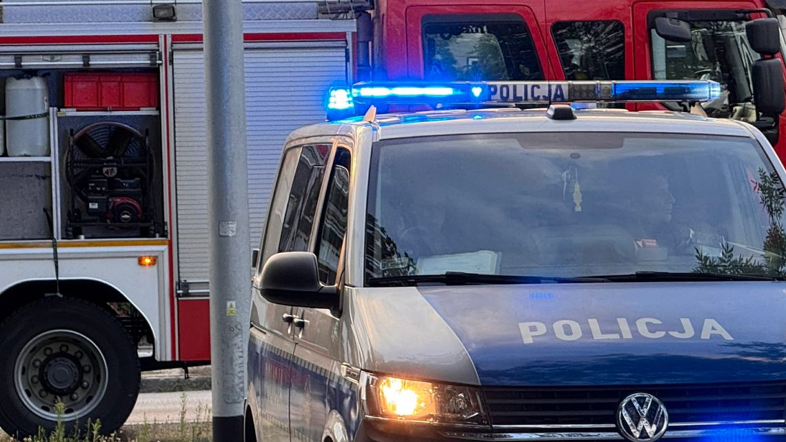 Groźne potrącenie w Przemyślu. Kobieta wbiegła na jezdnię tuż przed samochód [wideo]