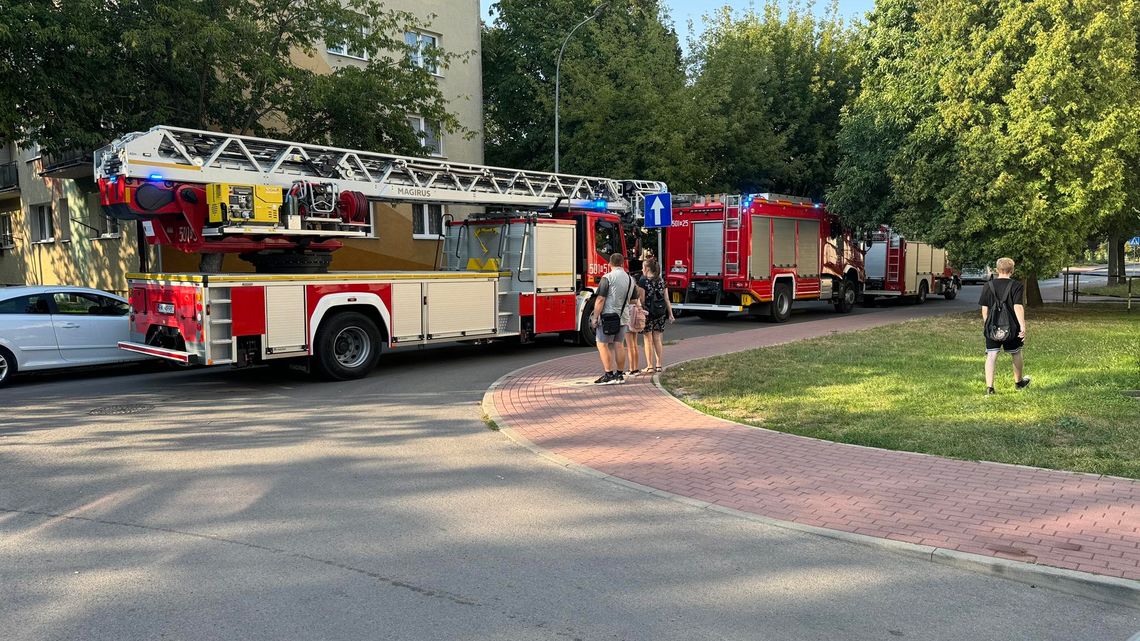 Interwencja służb na mieleckim osiedlu. Palił się garnek