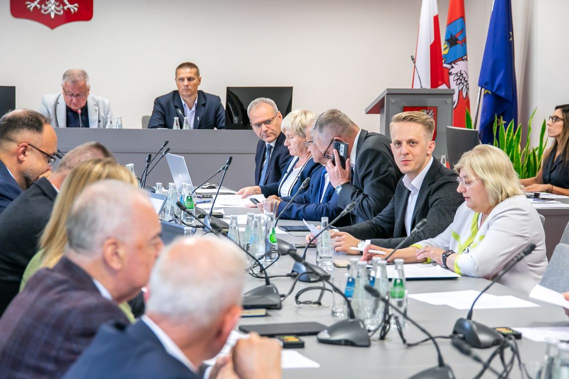 Jaka decyzja w sprawie utworzenia Spółdzielni Energetycznej w Mielcu? - Sesja Rady Powiatu