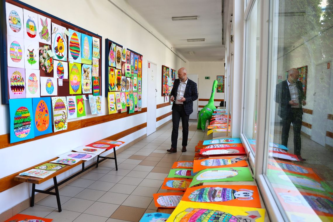 Komisja oceniła prace wielkanocnego konkursu Komisja oceniła prace wielkanocnego konkursu