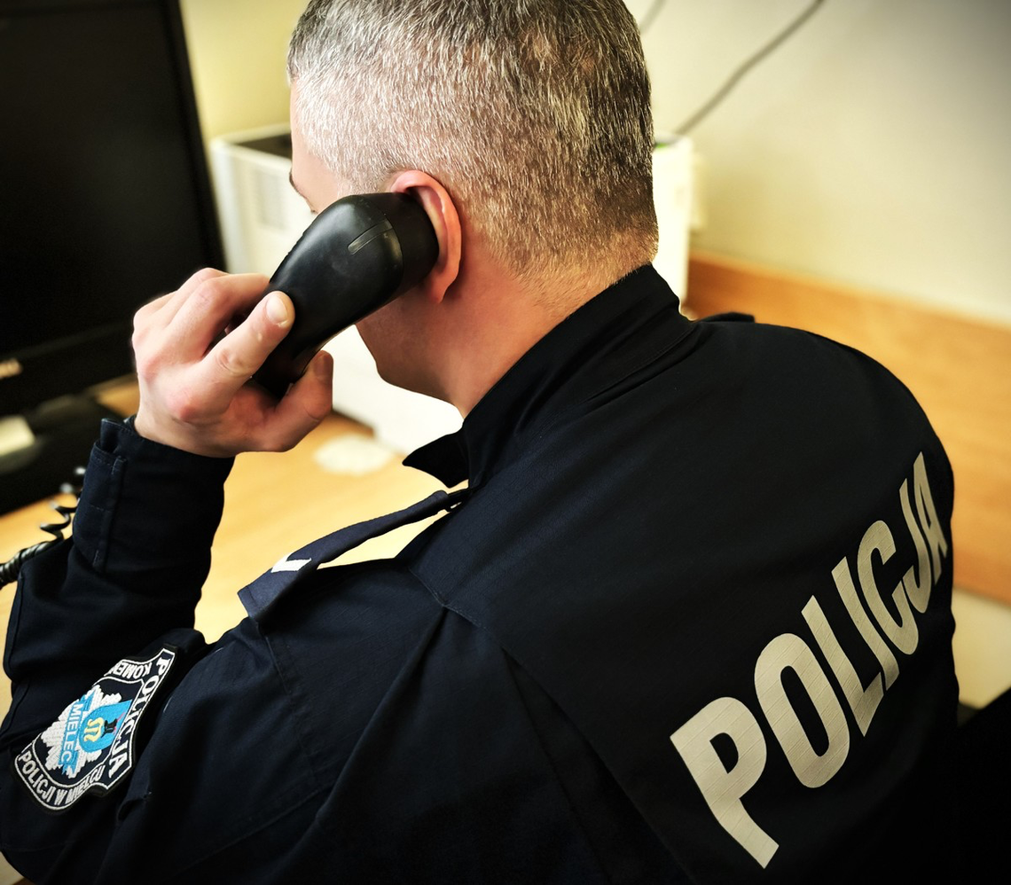 Mężczyzna miał zrzucić kobietę z 14 piętra. Zgłaszający za żart odpowie przed sądem Mężczyzna miał zrzucić kobietę z 14 piętra. Zgłaszający za żart odpowie przed sądem