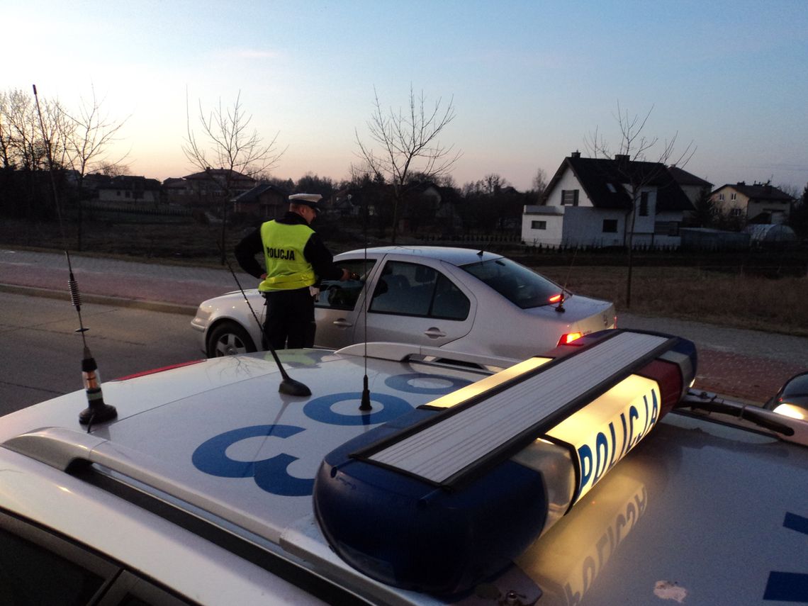 Mielec. Nietrzeźwi kierujący na drogach powiatu mieleckiego. Policjanci apelują o rozsądek