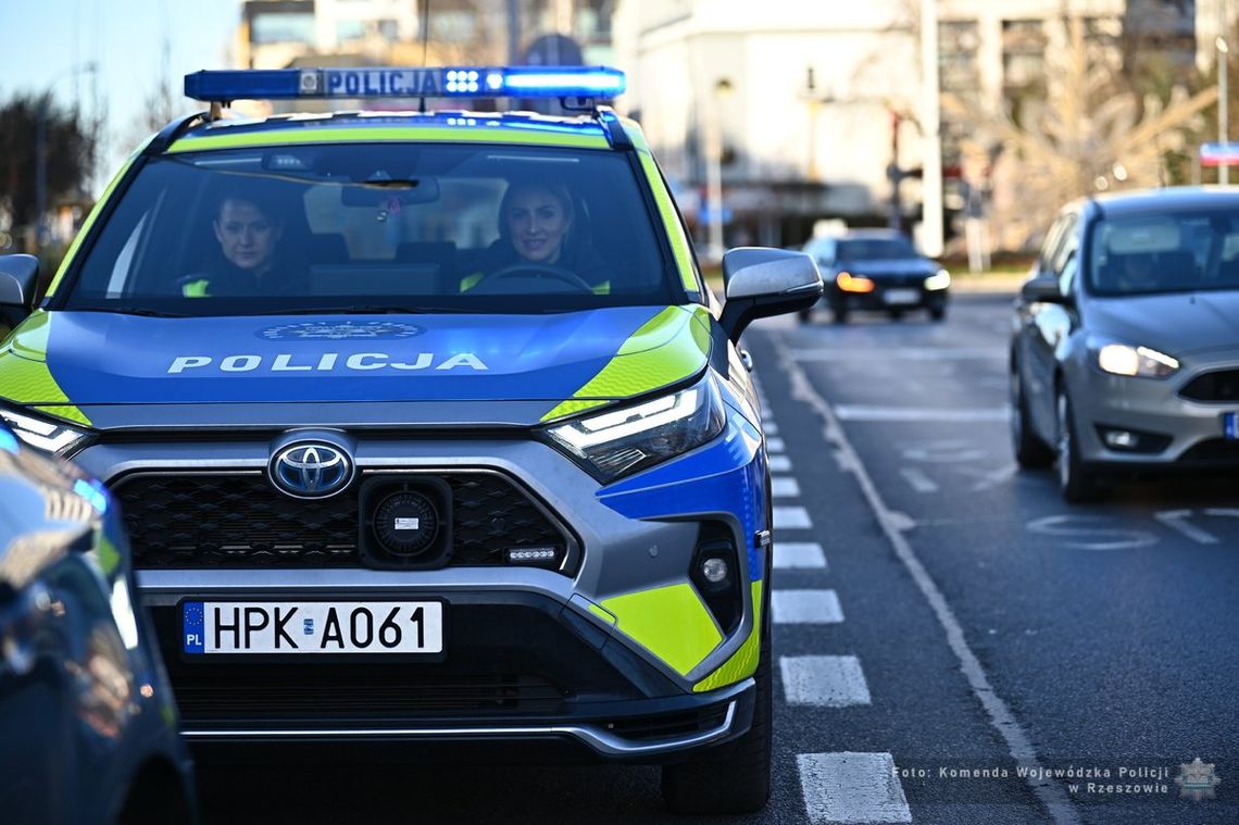 Na drodze bezpieczeństwo przede wszystkim. Dobiega końca świąteczny weekend Na drodze bezpieczeństwo przede wszystkim. Dobiega końca świąteczny weekend