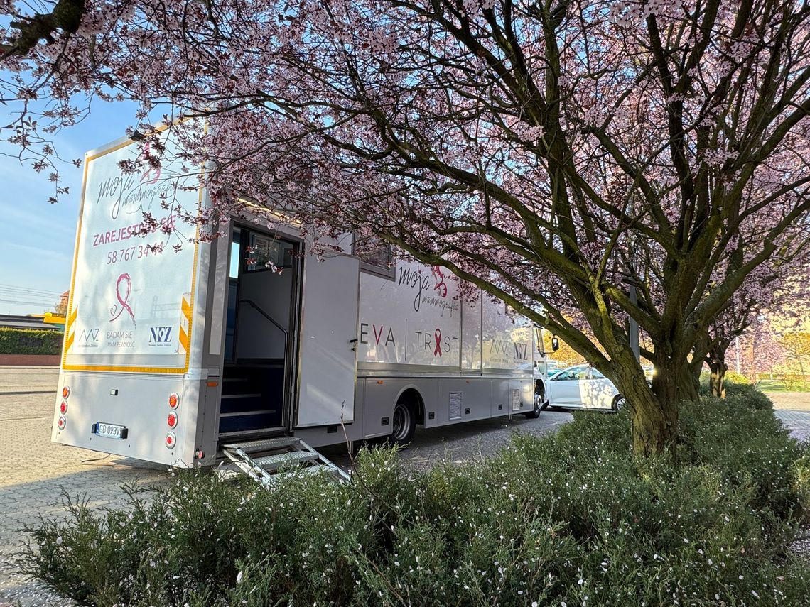 Nadjeżdża mammobus. Wykonaj bezpłatną mammografię!