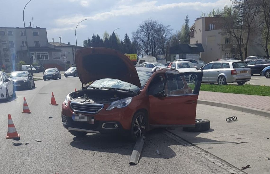 Niebezpieczne zdarzenie drogowe z udziałem autobusu. Kierowca MKS bez uprawnień!