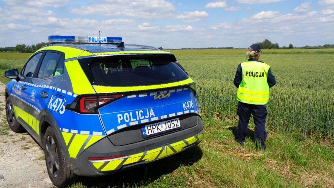 Nieprzytomny 69-latek odnaleziony przez dzielnicowych w polu pszenicy Nieprzytomny 69-latek odnaleziony przez dzielnicowych w polu pszenicy
