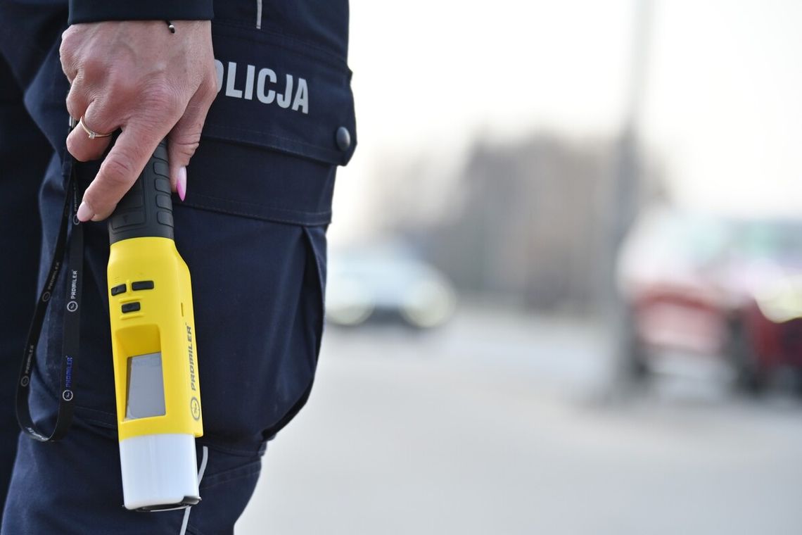 Nietrzeźwa matka wiozła córkę do przedszkola